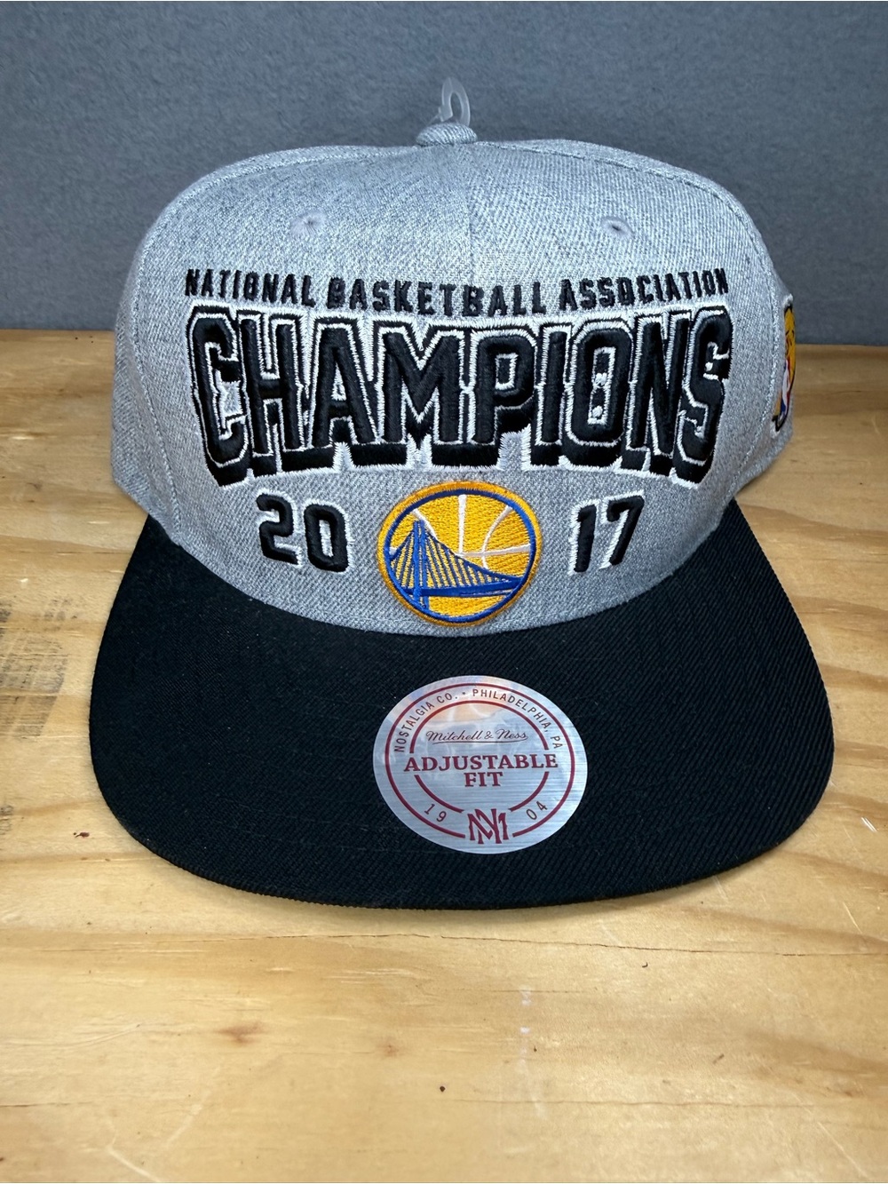 Mitchell & Ness Golden State Warriors 2017 NBA Finals Champs Snapback Hat Gray